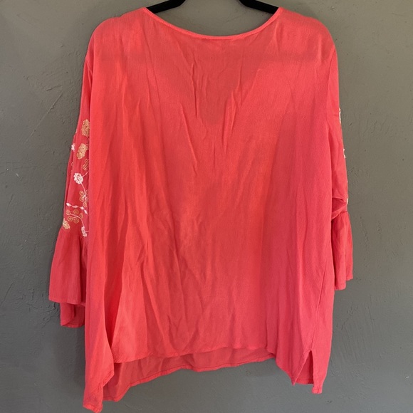 Cute Options Top -Large - Picture 12 of 12